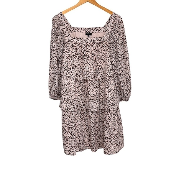 Who What Wear Women Puff Sleeve Tiered Printed Dress Sz Medium Pink Black Lined - Picture 1 of 6
